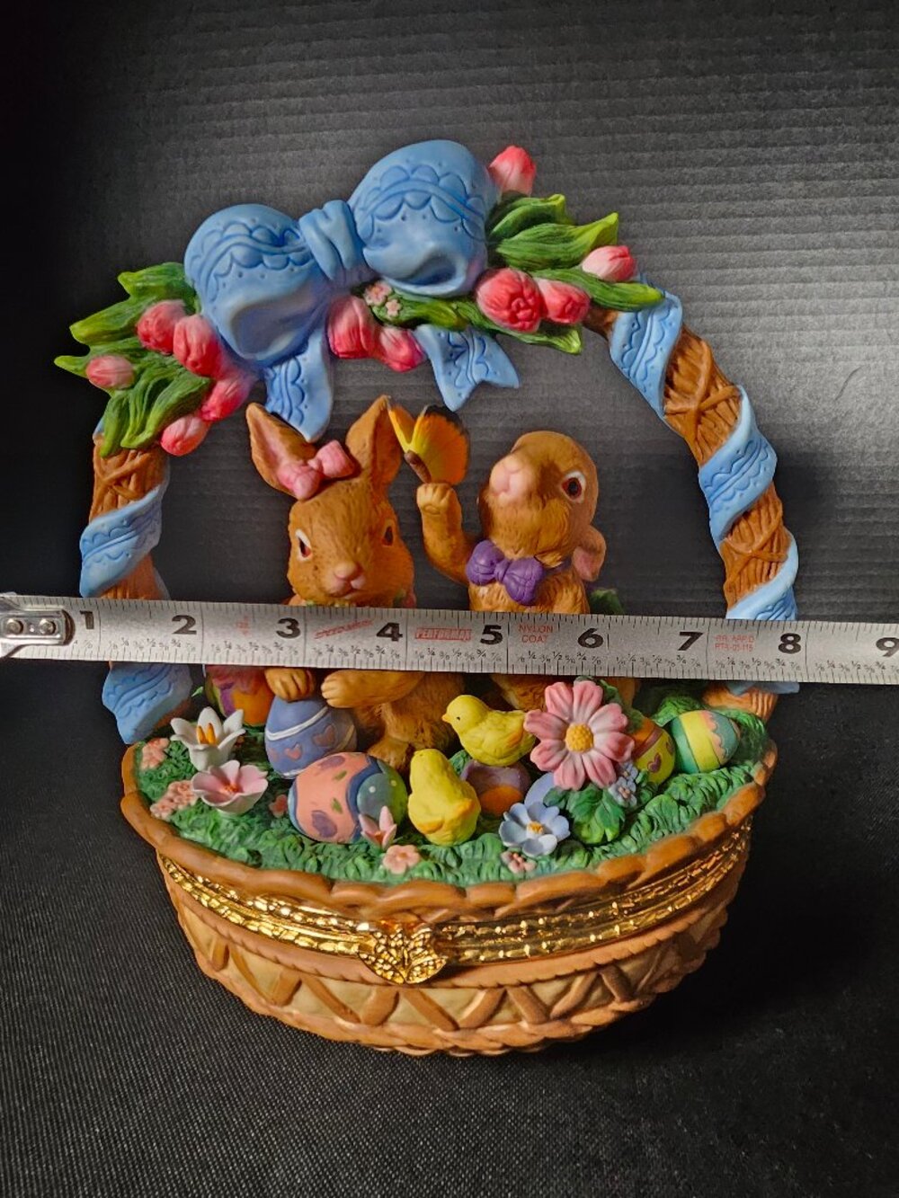 CWC Beautiful Detailed Porcelain Lidded Easter Basket With Gold Accent - Picture 14 of 15
